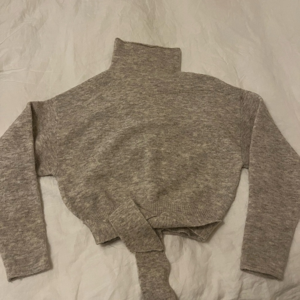 Wilfred Heather Gray Turtleneck Sweater